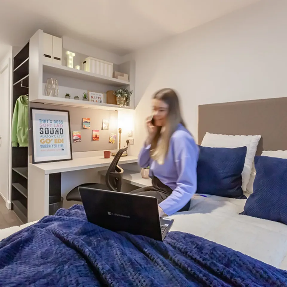 Liverpool – True Student – 1